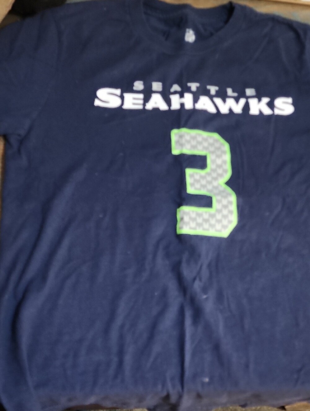 Seattle Seahawks Kids Navy Blue #3 Wilson  Jersey Tee Size Y14/16- NFL